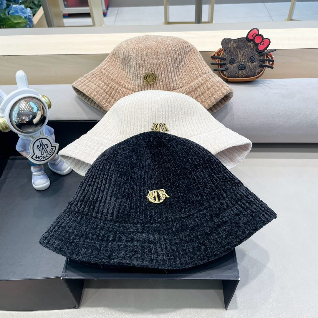 Christian Dior Caps